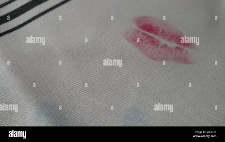 How to remove lip liner and lip stain from clothes