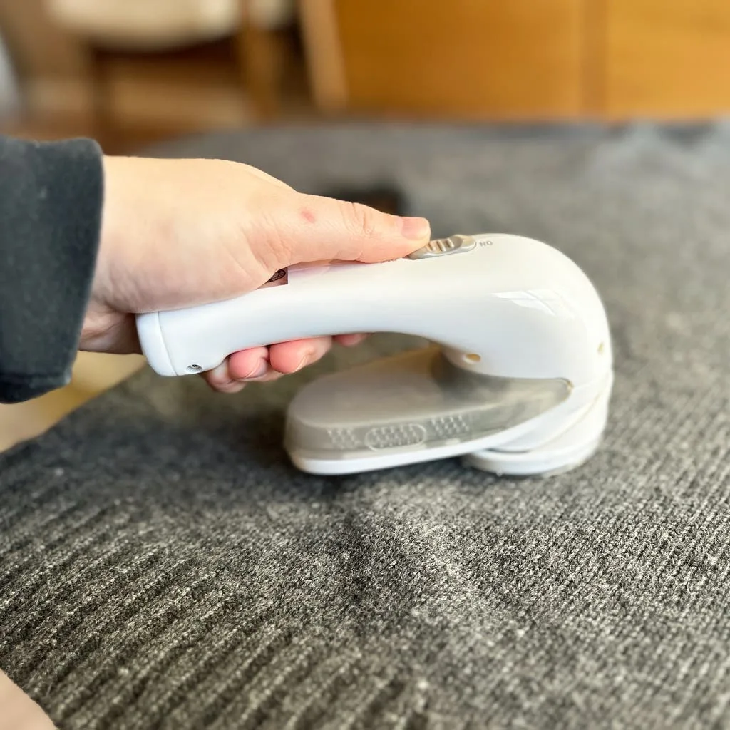 using fabric shaver on knitwear