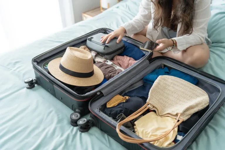 What clothes to wear in Japan/Rome/Egypt (travel guide)